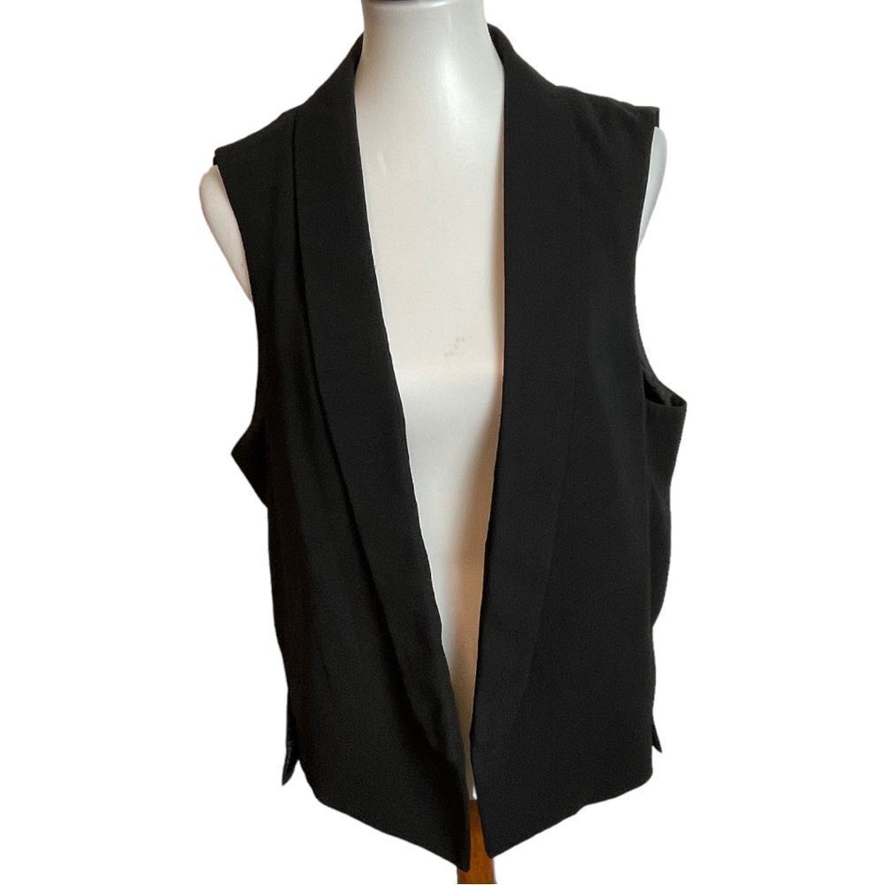 ✔️ Worthington Sleeveless Tuxedo Style Vest